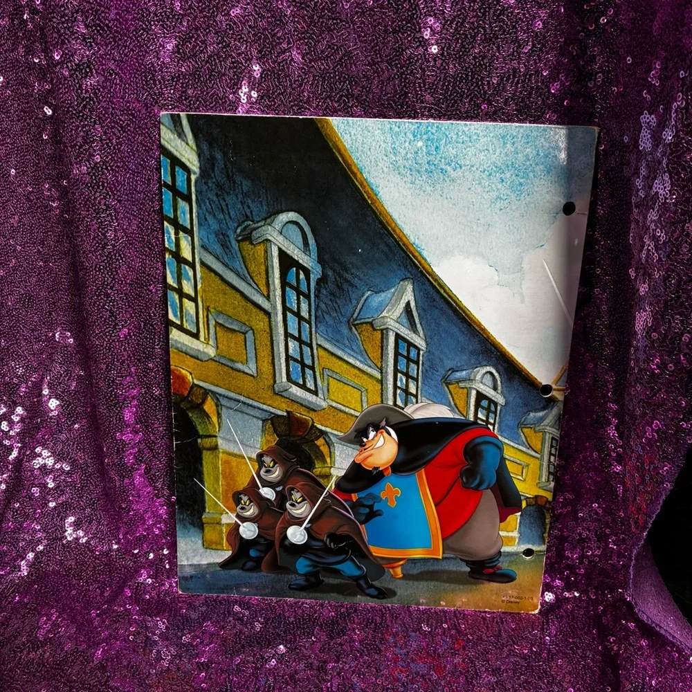 VTG Disney Mickey, Donald, Goofy: The Three Musketeers 3 Ring Folder Minnie Pete